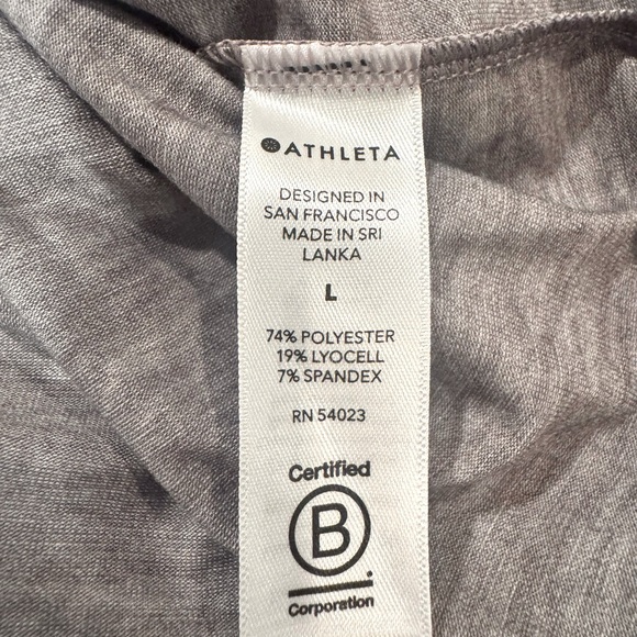 Athleta ‘Essence’ Pleated Short Sleeve Crew Neck T-Shirt in Heather Gray Size L - Picture 6 of 8